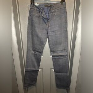 Joe’s jeans men’s size 31/32.  They are a plaid print on the blue denim.​​​​